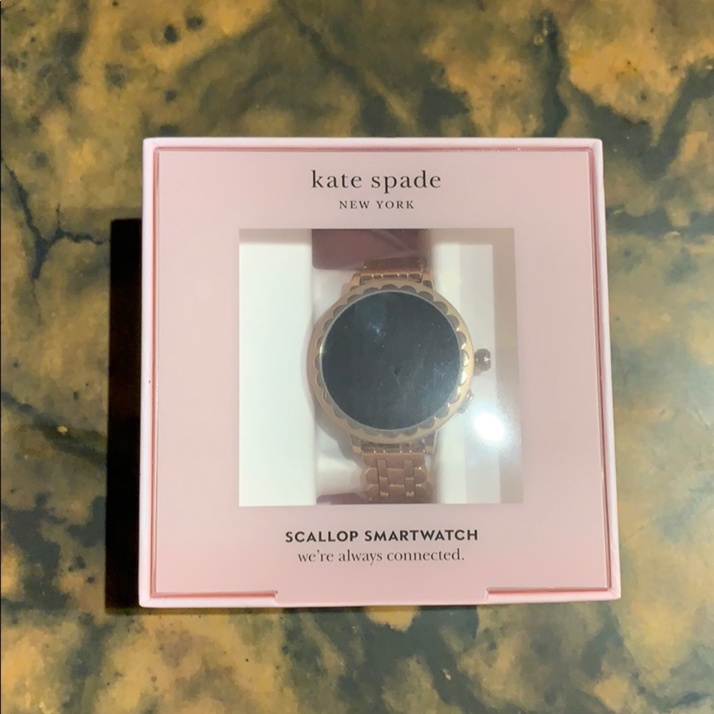 Kate spade scallop smartwatch